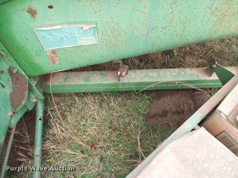 image for item AO9355 John Deere 224WS square baler