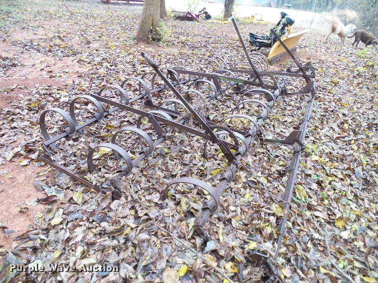 image for item AO9365 Spring tooth harrow