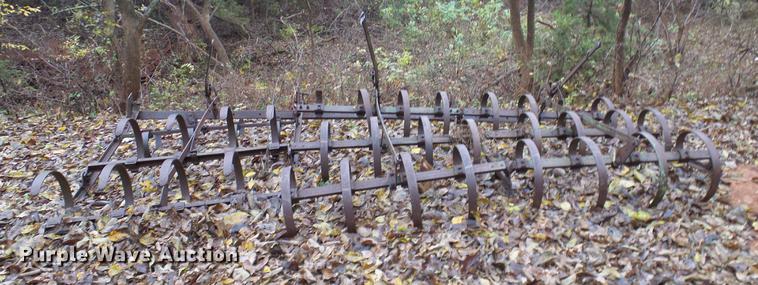 image for item AO9365 Spring tooth harrow