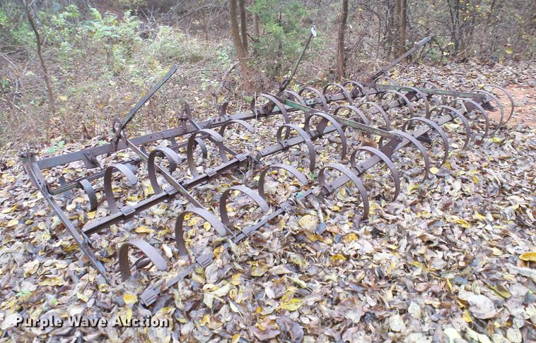image for item AO9365 Spring tooth harrow
