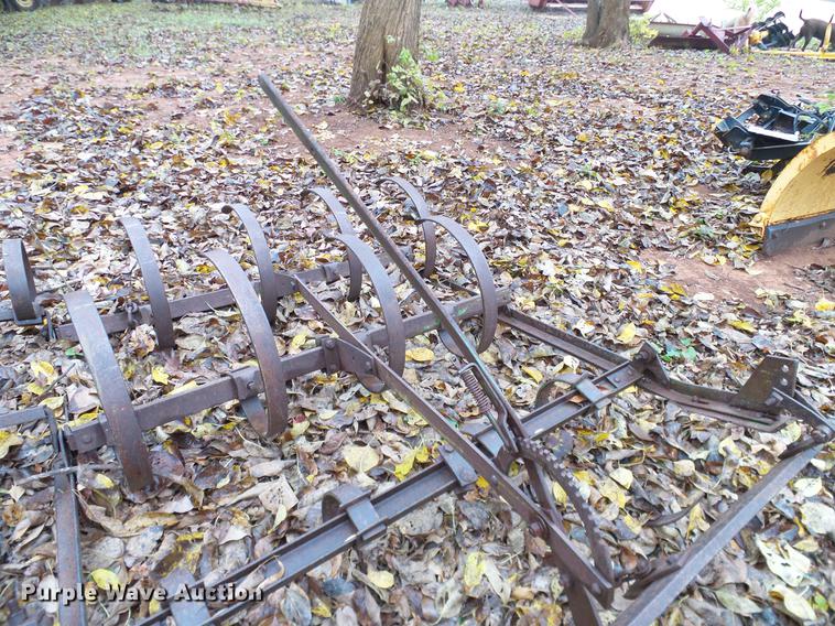 image for item AO9365 Spring tooth harrow