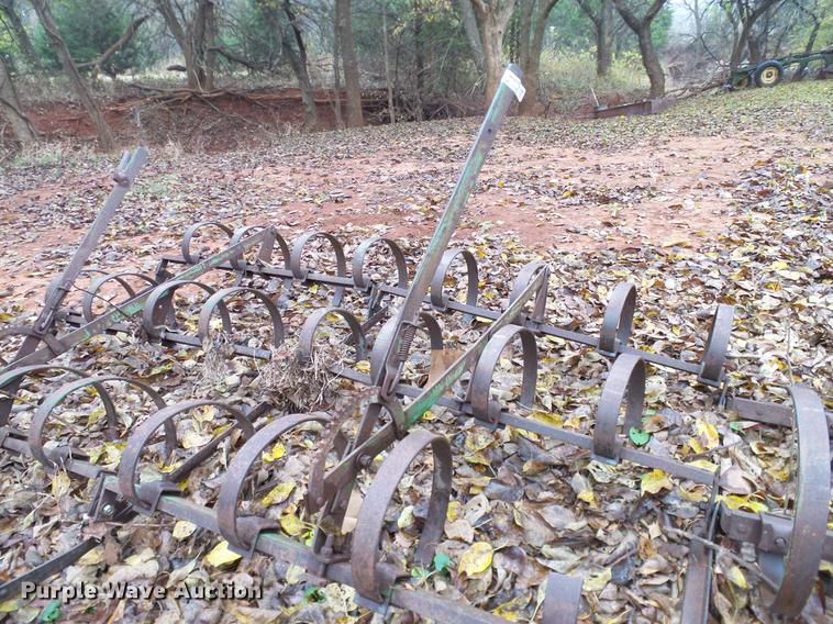 image for item AO9365 Spring tooth harrow