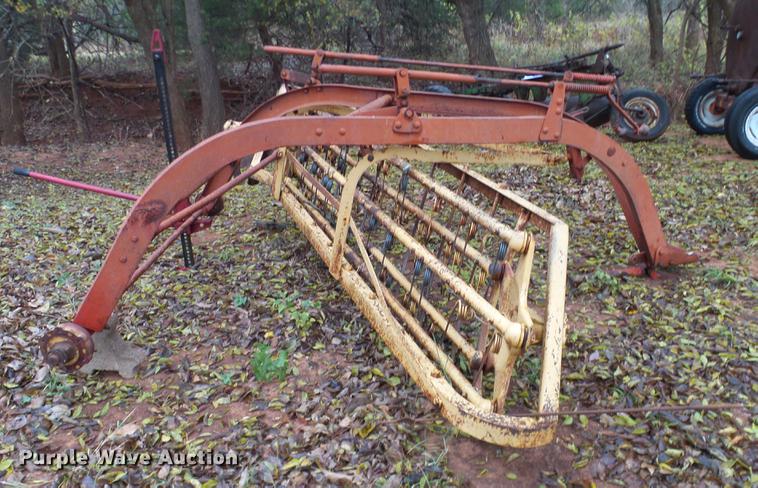 image for item AO9367 New Holland 55 hay rake