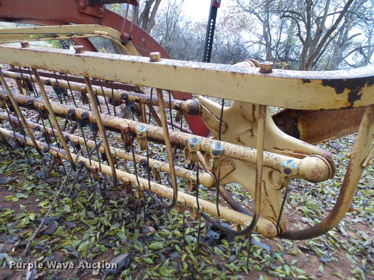 image for item AO9367 New Holland 55 hay rake