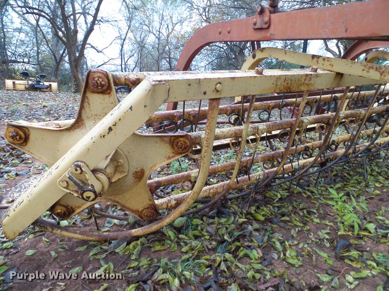 image for item AO9367 New Holland 55 hay rake