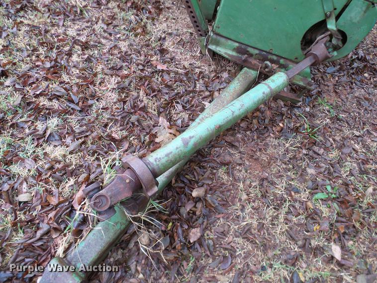 image for item AO9368 John Deere 224WS square baler