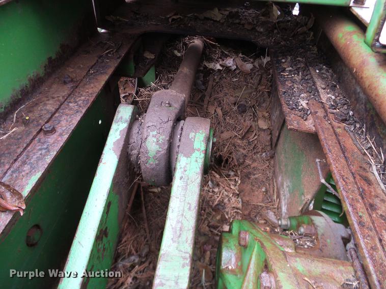 image for item AO9368 John Deere 224WS square baler