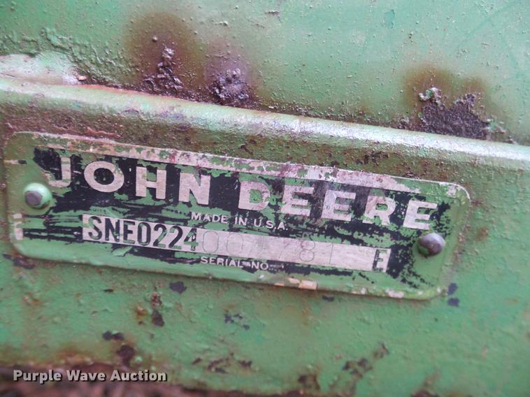 image for item AO9368 John Deere 224WS square baler