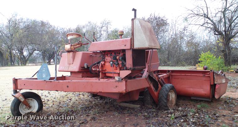 image for item AO9371 Hesston 500 self-propelled windrower