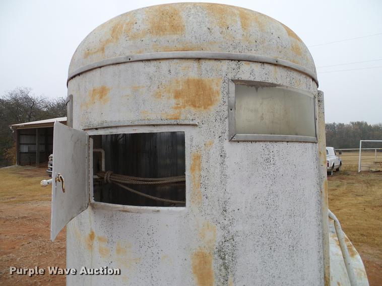 image for item AO9376 Shop built horse trailer