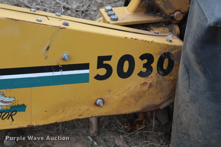 image for item AQ9557 Vermeer 5030 disc mower