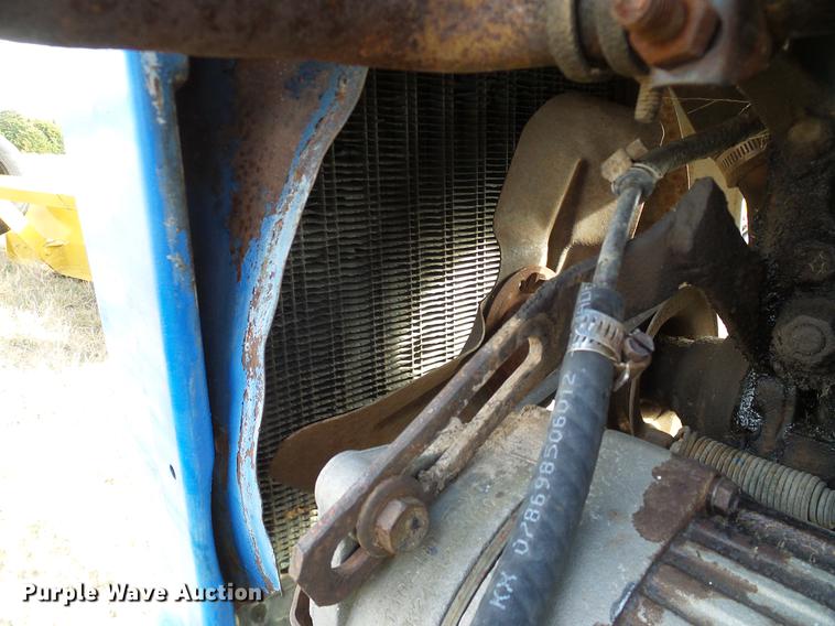 image for item AZ9374 1962 Ford 2000 tractor