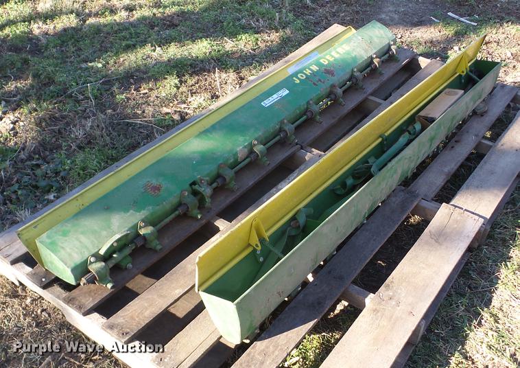 image for item BI9572 John Deere seed boxes