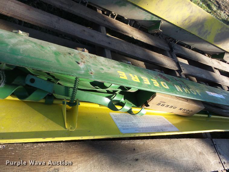 image for item BI9572 John Deere seed boxes