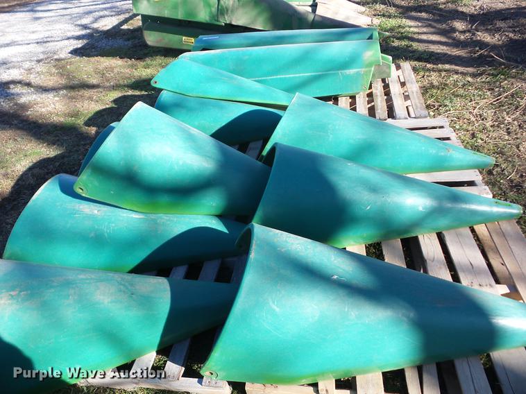 image for item BI9574 John Deere 893 row dividers