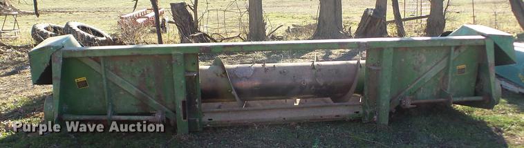 image for item BI9575 John Deere 653 row crop header