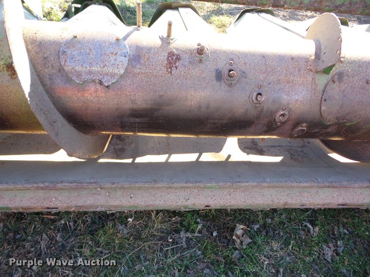 image for item BI9575 John Deere 653 row crop header