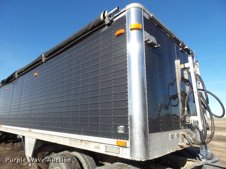 image for item BJ9925 2008 Wilson DWG-550WB live bottom trailer