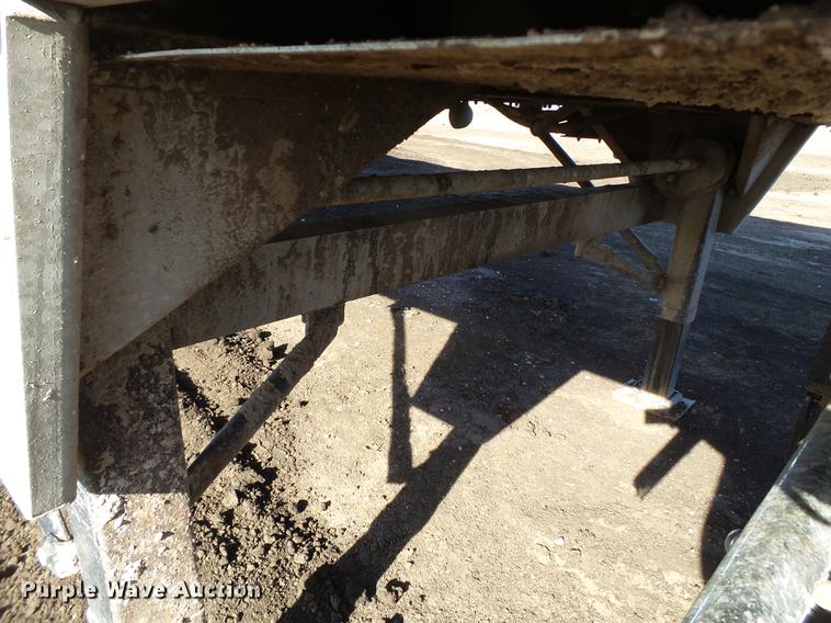 image for item BJ9925 2008 Wilson DWG-550WB live bottom trailer