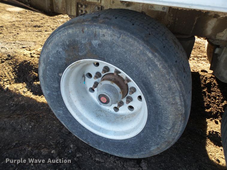 image for item BJ9925 2008 Wilson DWG-550WB live bottom trailer