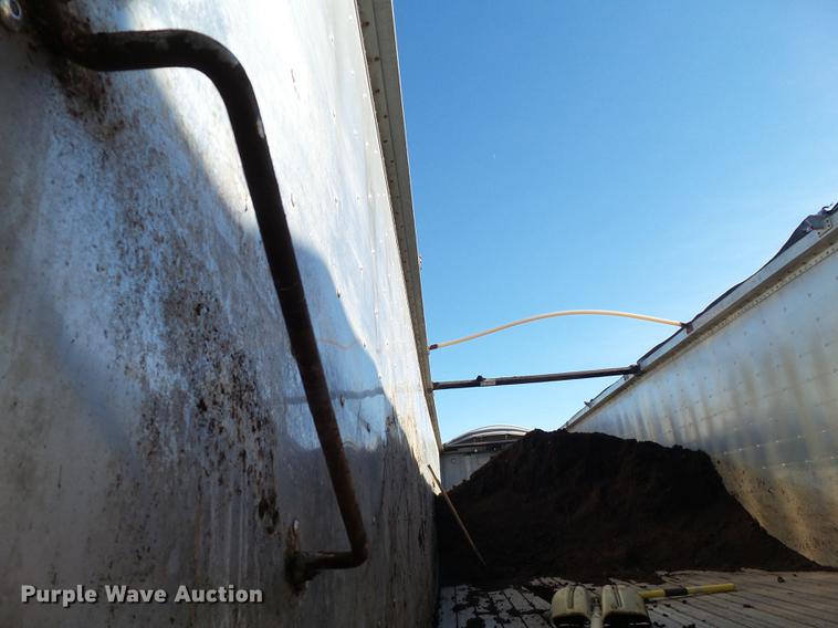 image for item BJ9925 2008 Wilson DWG-550WB live bottom trailer