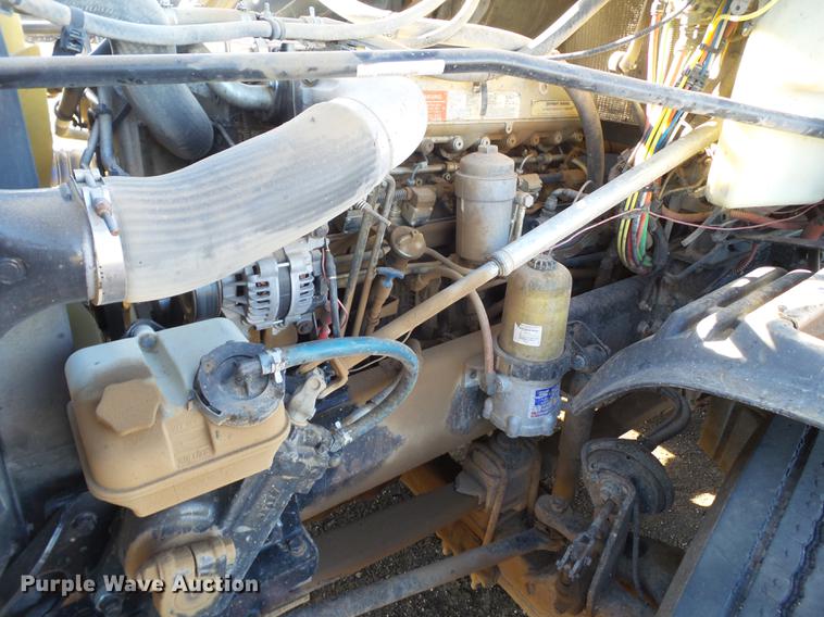 image for item BJ9926 2007 Freightliner Columbia semi truck