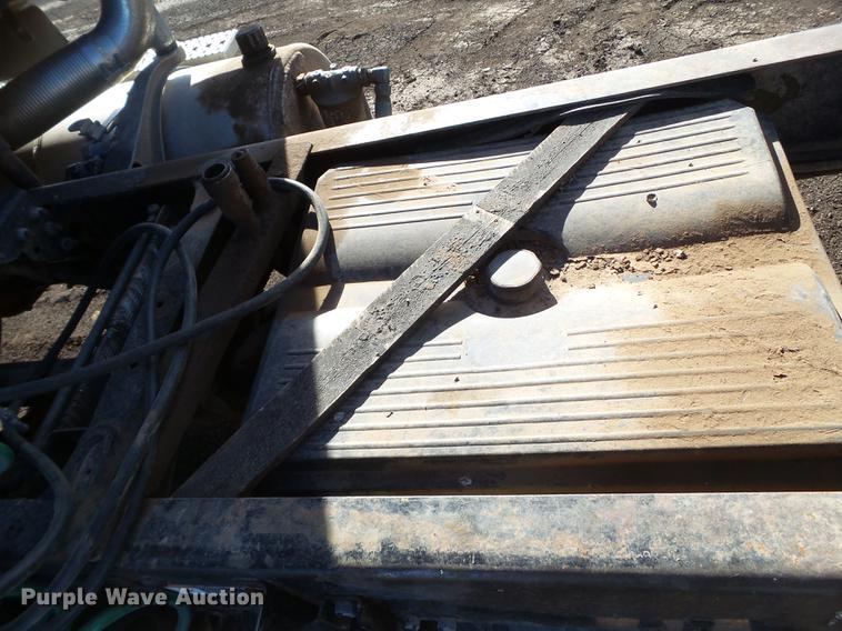 image for item BJ9926 2007 Freightliner Columbia semi truck