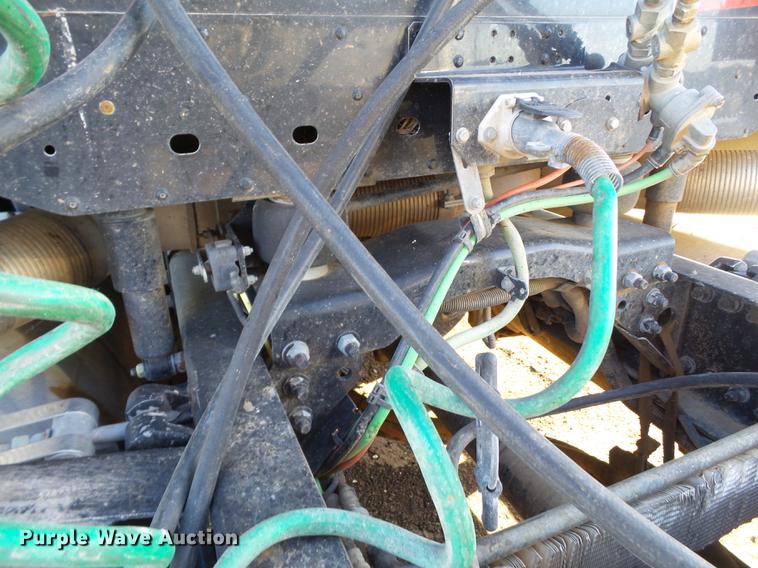 image for item BJ9926 2007 Freightliner Columbia semi truck