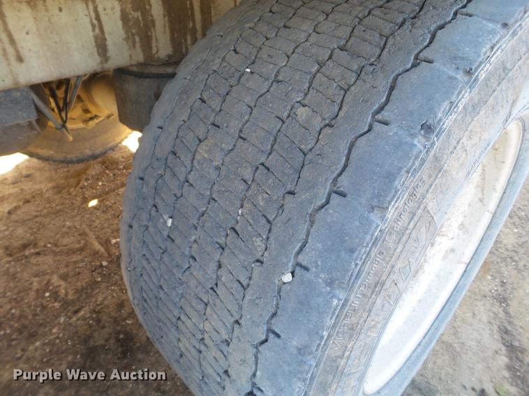 image for item BJ9927 2008 Wilson DWG-550WB live bottom trailer