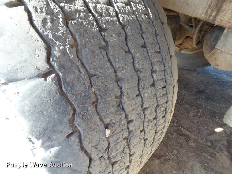 image for item BJ9927 2008 Wilson DWG-550WB live bottom trailer