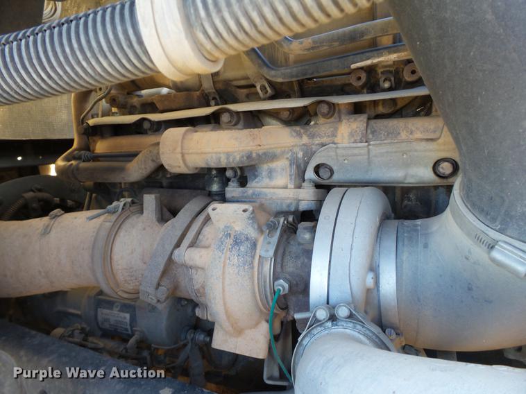 image for item BJ9928 2007 Freightliner Columbia semi truck