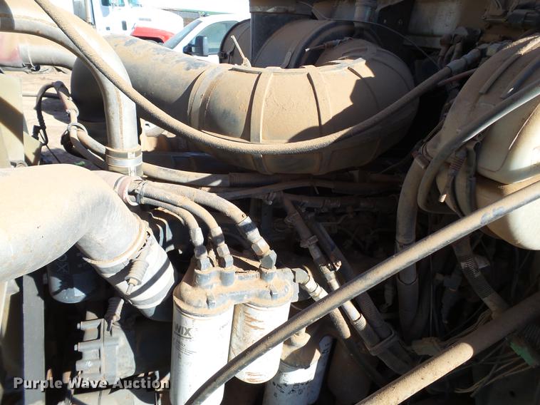 image for item BJ9929 1998 Mack CH613 semi truck