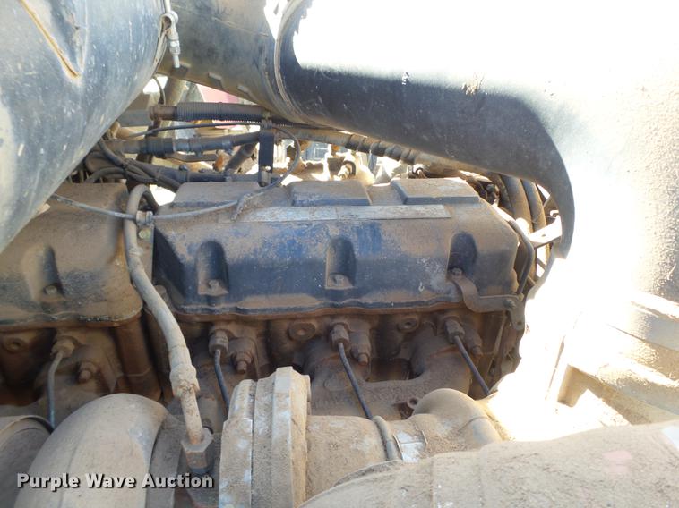 image for item BJ9929 1998 Mack CH613 semi truck