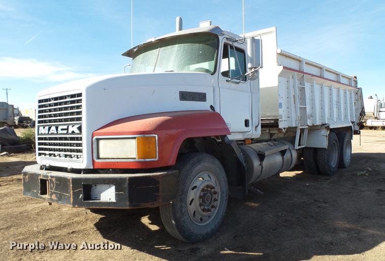 image for item BJ9930 1998 Mack CH613 manure spreader truck