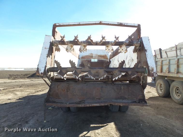 image for item BJ9930 1998 Mack CH613 manure spreader truck