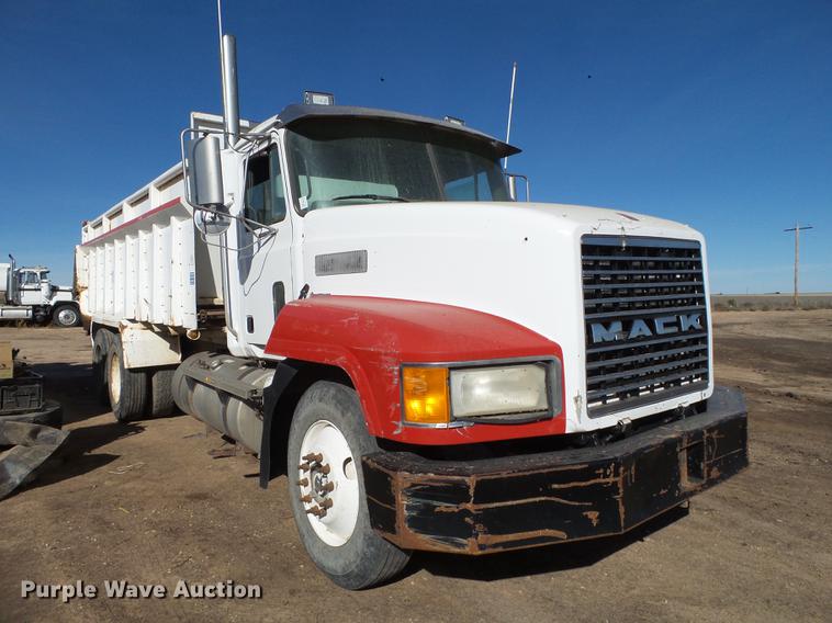 image for item BJ9930 1998 Mack CH613 manure spreader truck