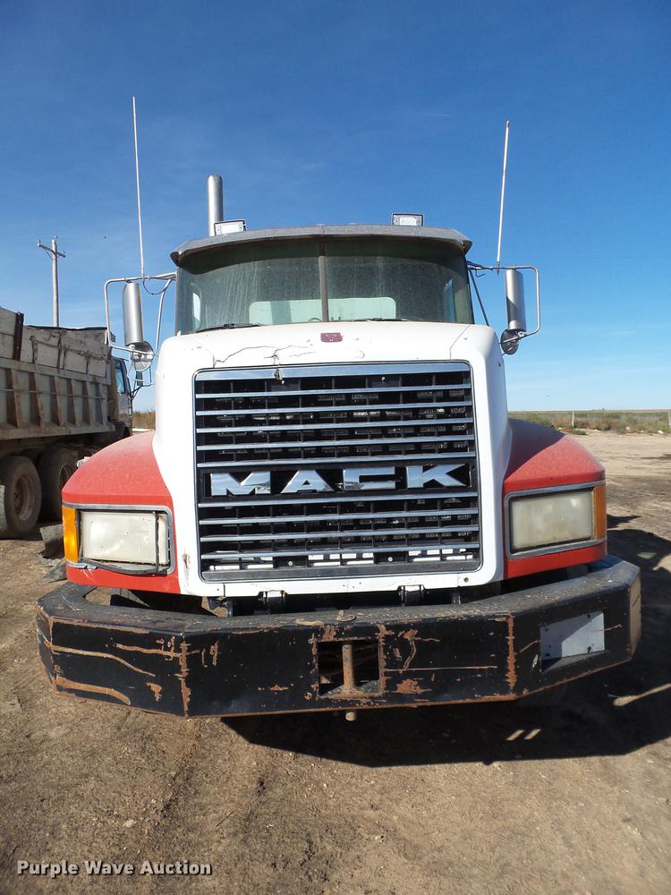 image for item BJ9930 1998 Mack CH613 manure spreader truck