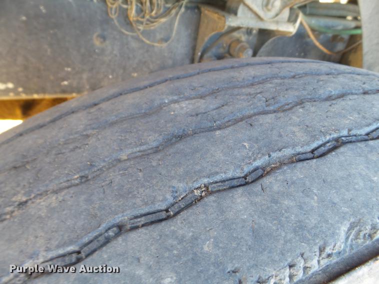 image for item BJ9930 1998 Mack CH613 manure spreader truck