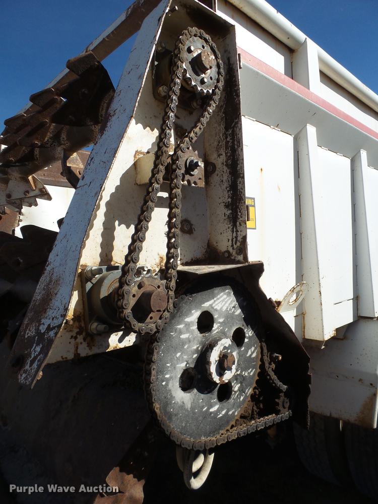 image for item BJ9930 1998 Mack CH613 manure spreader truck