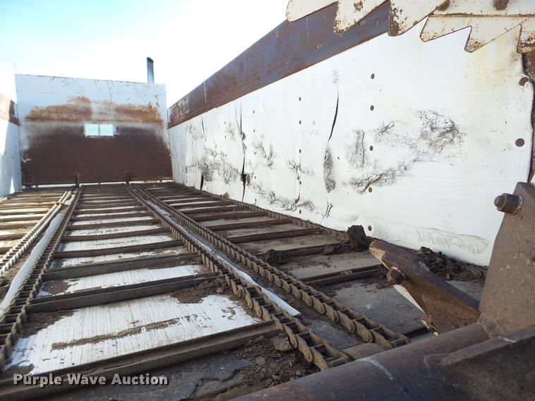 image for item BJ9930 1998 Mack CH613 manure spreader truck