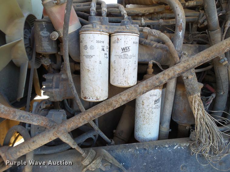 image for item BJ9930 1998 Mack CH613 manure spreader truck