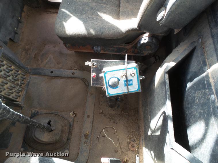 image for item BJ9930 1998 Mack CH613 manure spreader truck