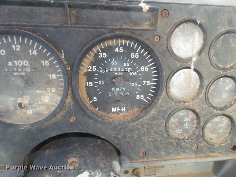 image for item BJ9930 1998 Mack CH613 manure spreader truck