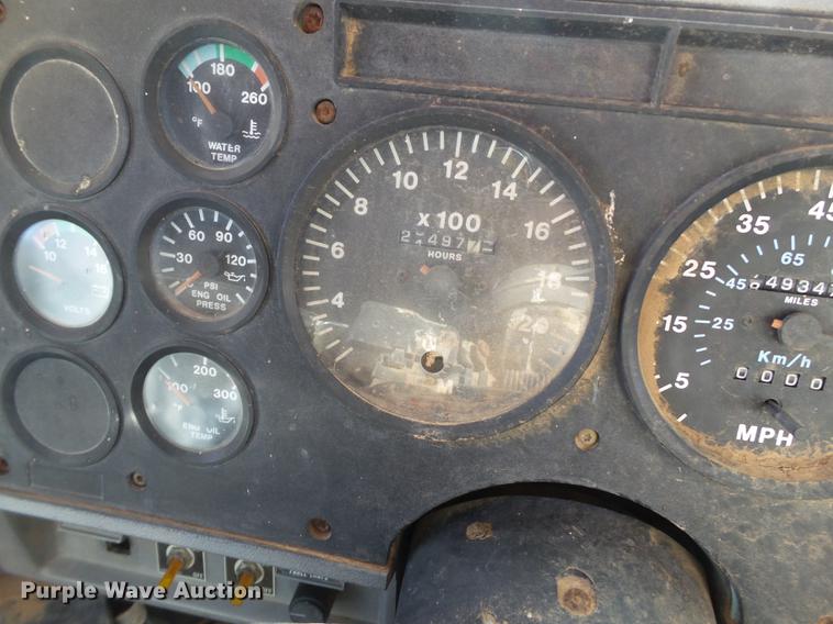 image for item BJ9930 1998 Mack CH613 manure spreader truck