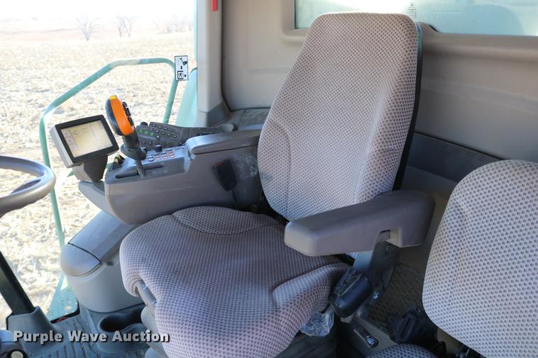 image for item BK9258 2013 John Deere S670 STS combine