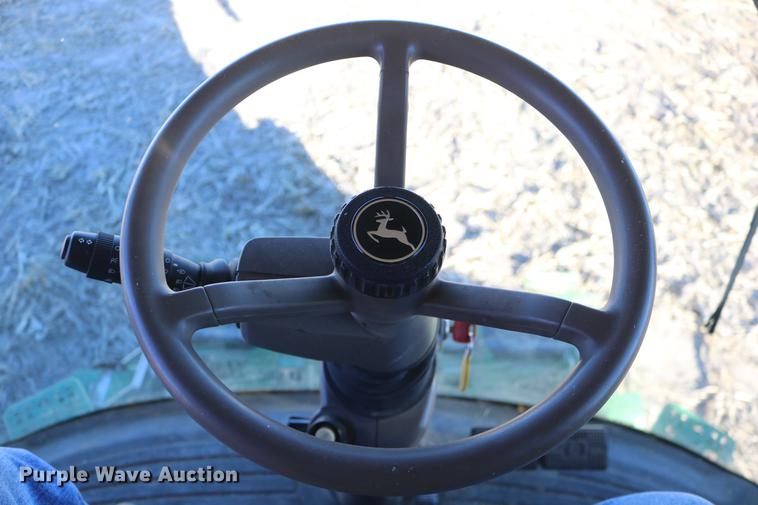 image for item BK9258 2013 John Deere S670 STS combine