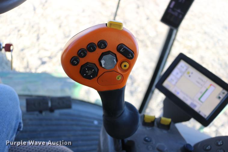 image for item BK9258 2013 John Deere S670 STS combine