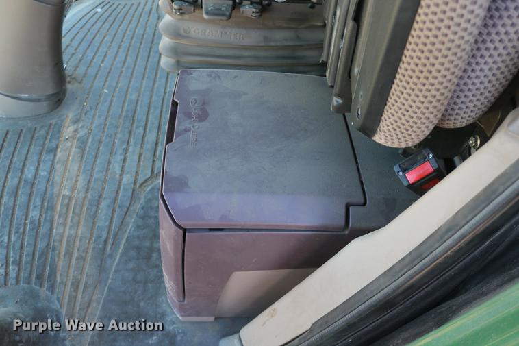 image for item BK9258 2013 John Deere S670 STS combine