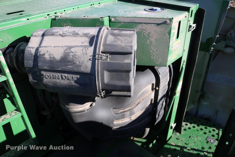 image for item BK9258 2013 John Deere S670 STS combine