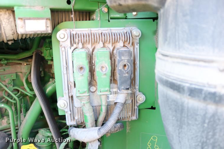 image for item BK9258 2013 John Deere S670 STS combine